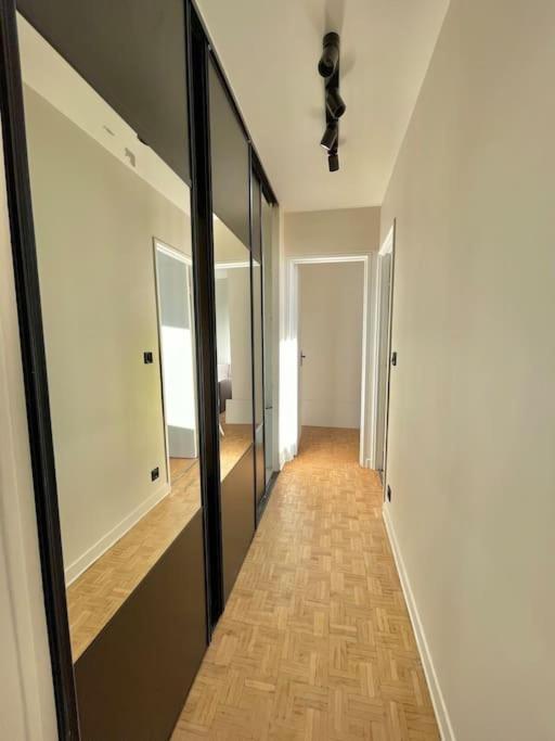 Magnifique Appartement Neuilly Sur Marne Entre Paris Et Disneyland Exterior photo